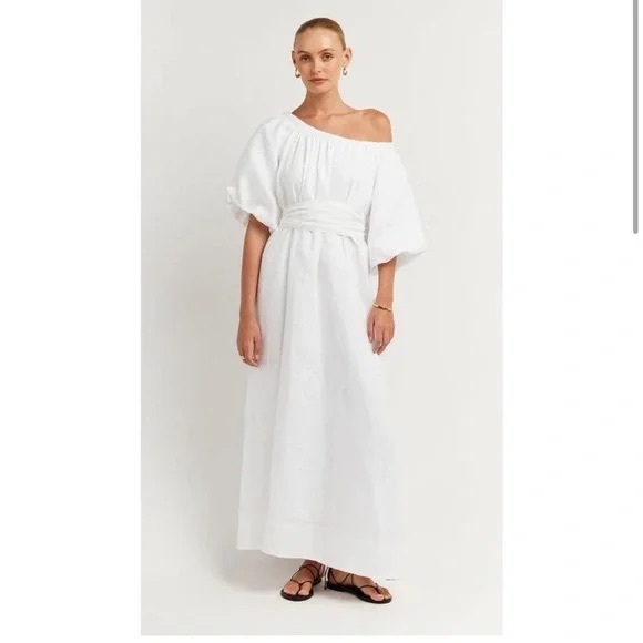 DISSH Dresses & Skirts - DISSH White Maxi Dress